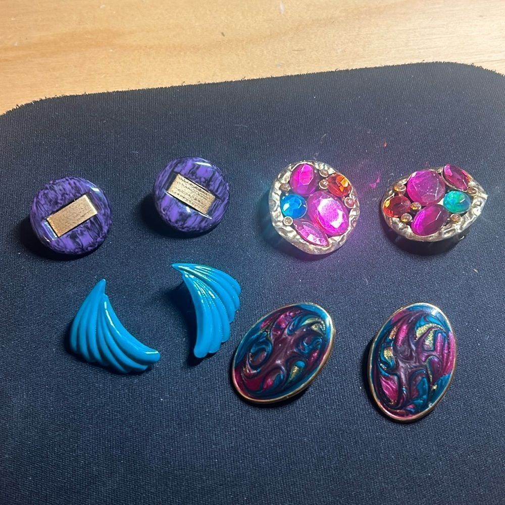 Lot of vintage 80’s statement earrings